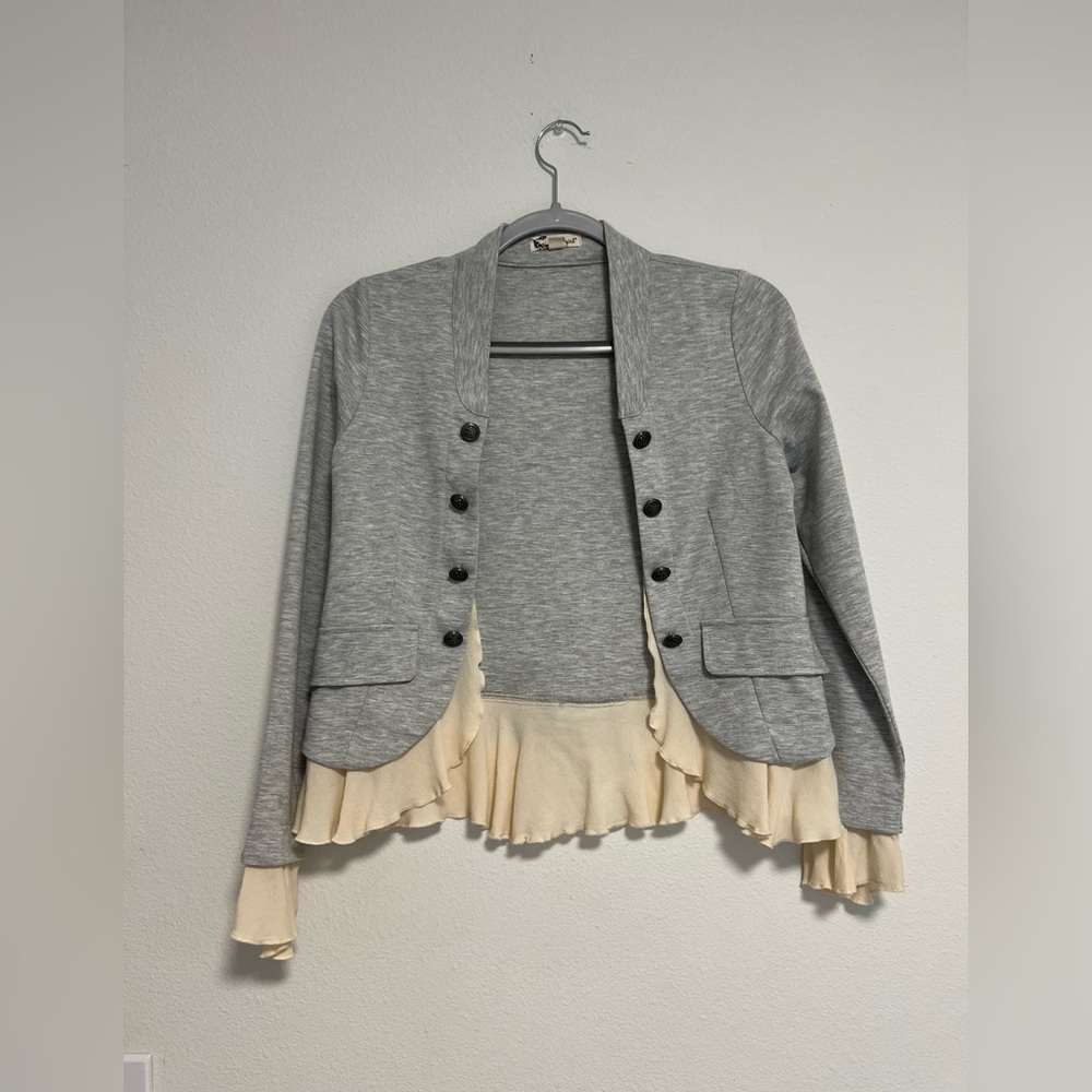 About a Girl Size XS Heather Grey Ruffle Hem Open Cardigan
